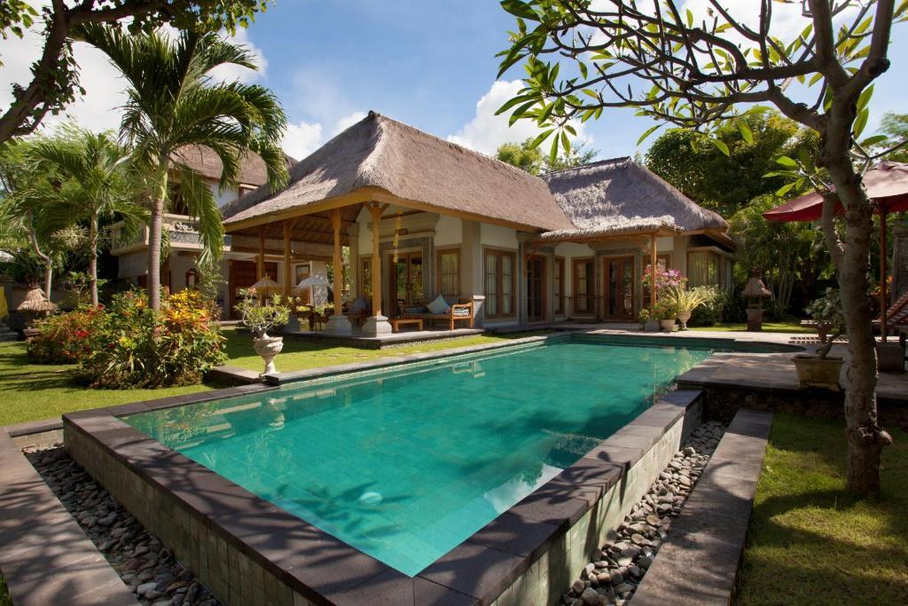 Taman Sari Bali Cottages Banyuwedang Oda fotoğraf
